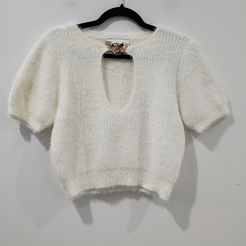 YllW The Label Fuzzy Top